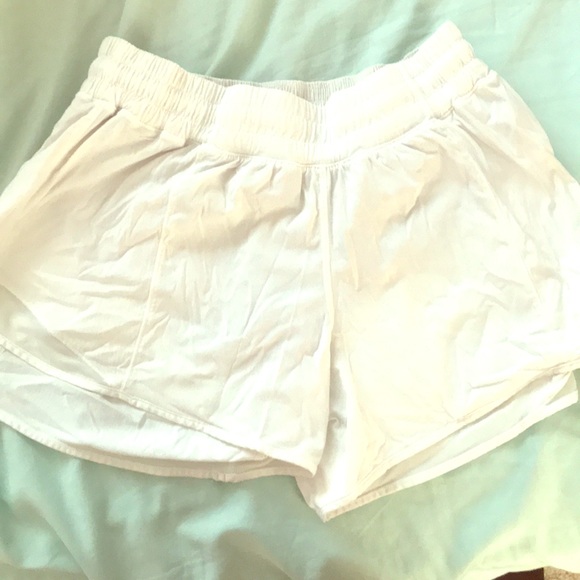lululemon athletica Pants - LULULEMON running shorts size 6